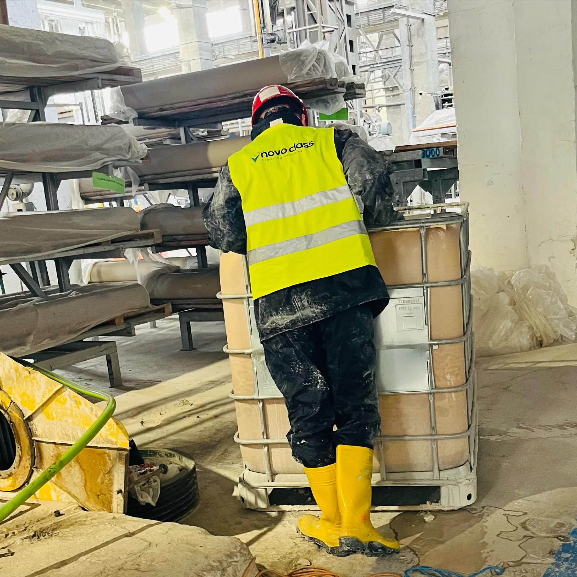 Servicii curățenie industrială Novo Class