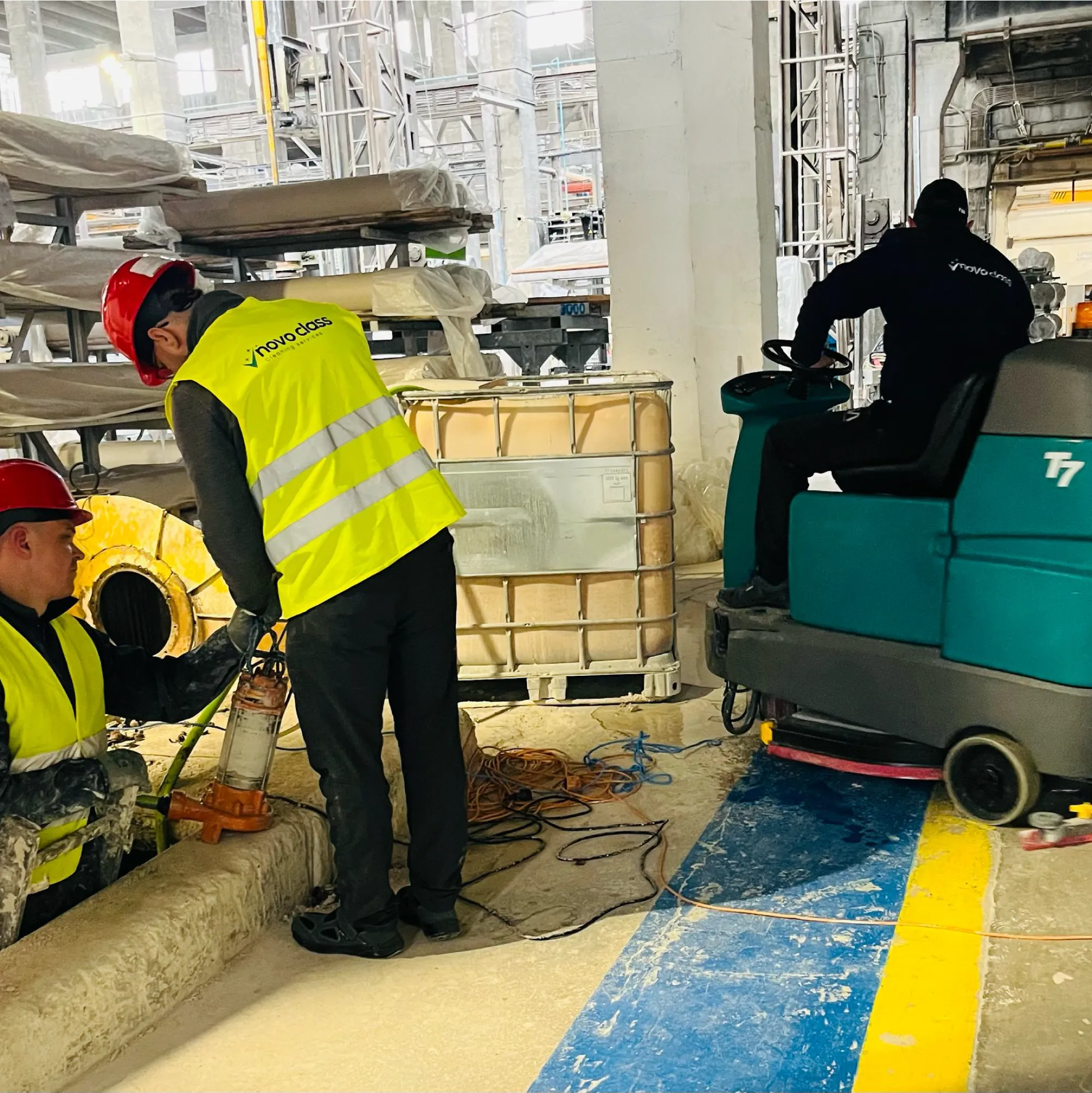 Servicii curățenie industrială Novo Class