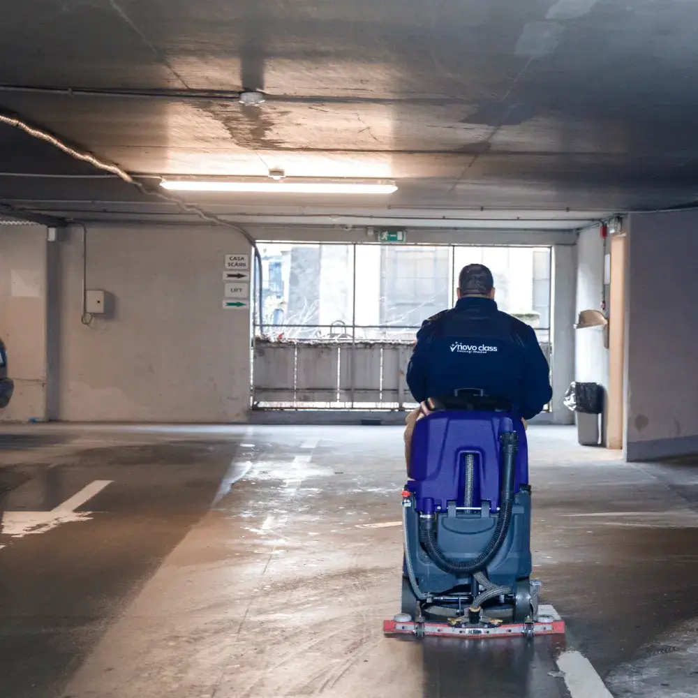 Servicii curățenie și întreținere Novo Class spații industriale și post constructor
